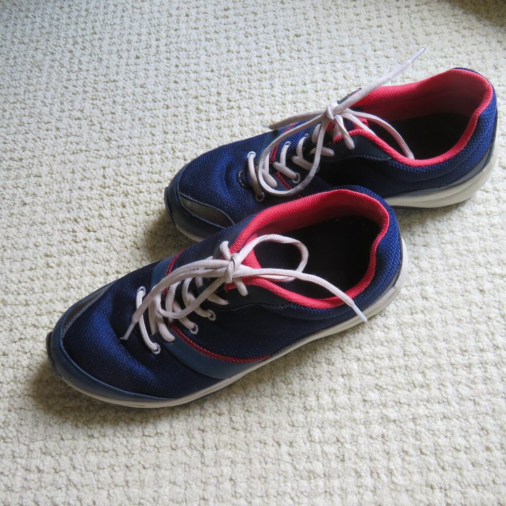 Vionic Walking Sneakers